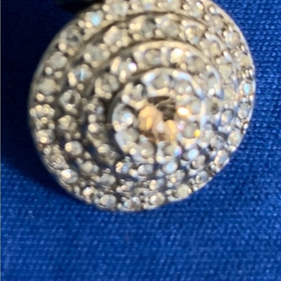 Sorrelli post earrings. - Picture 4 of 5